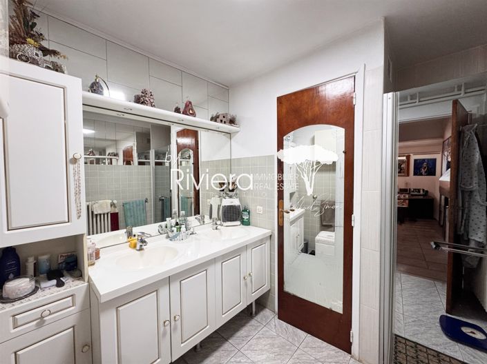 Image No.27-7 Bed House for sale