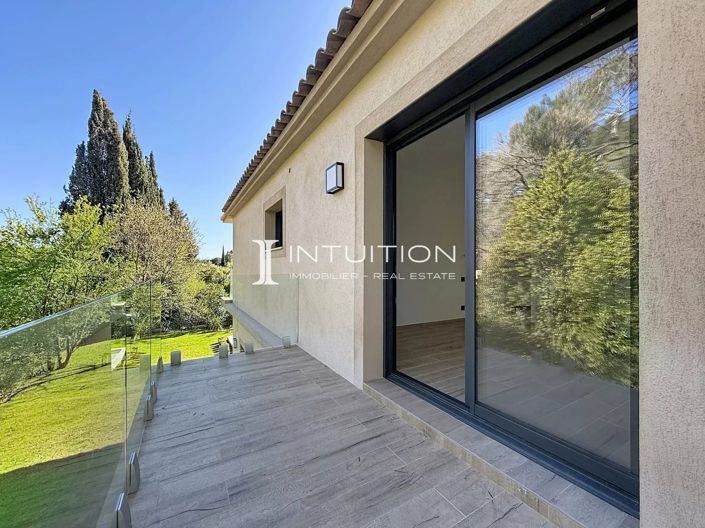 Image No.19-3 Bed House for sale