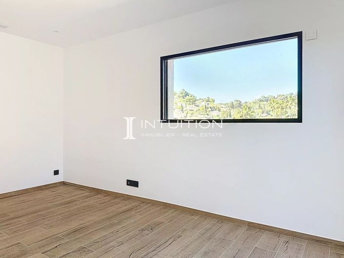 Image No.16-3 Bed House for sale