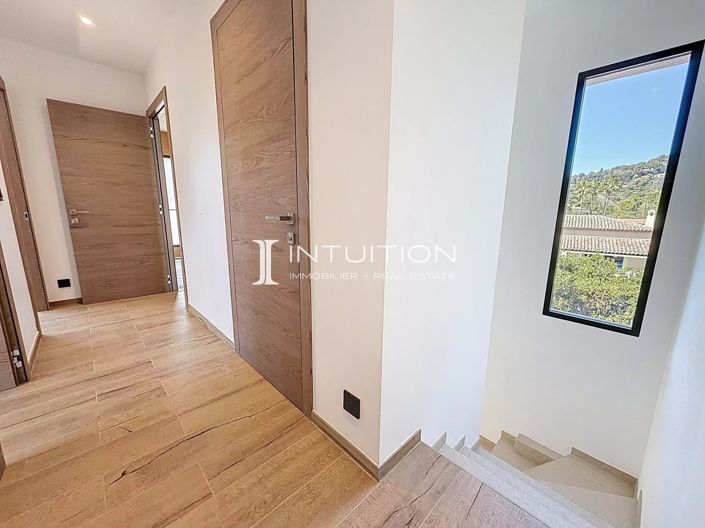 Image No.25-3 Bed House for sale