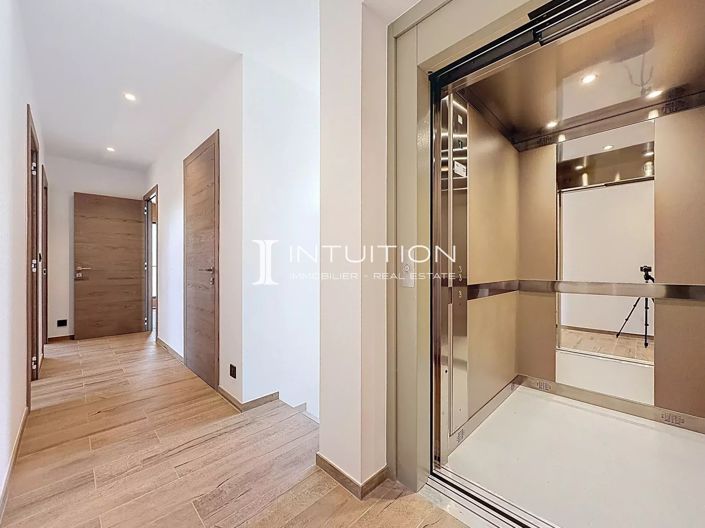 Image No.26-3 Bed House for sale