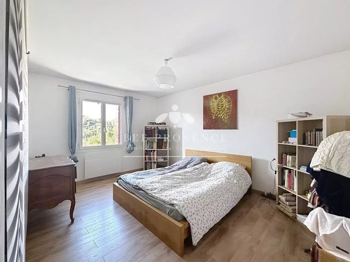 Image No.11-Maison de 6 chambres à vendre à Solliès-Toucas