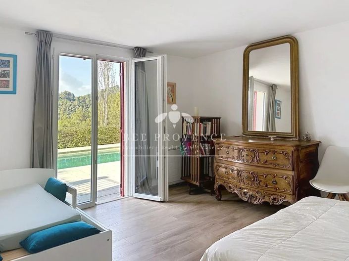 Image No.13-Maison de 6 chambres à vendre à Solliès-Toucas