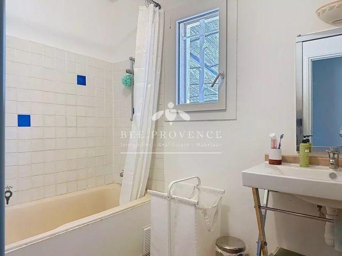 Image No.16-Maison de 6 chambres à vendre à Solliès-Toucas