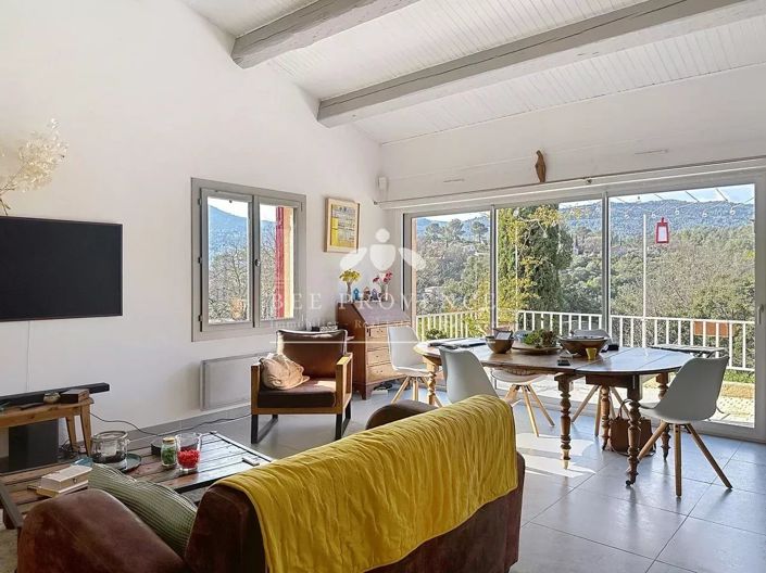 Image No.2-Maison de 6 chambres à vendre à Solliès-Toucas