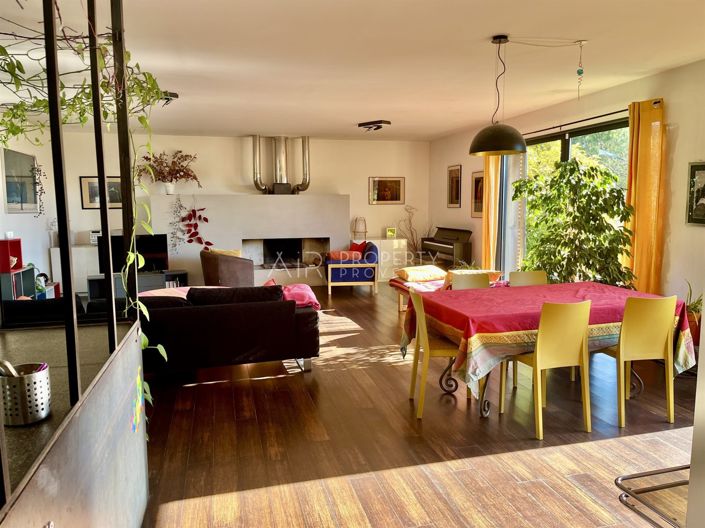 Image No.7-4 Bed House for sale