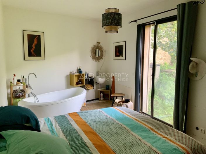 Image No.8-4 Bed House for sale