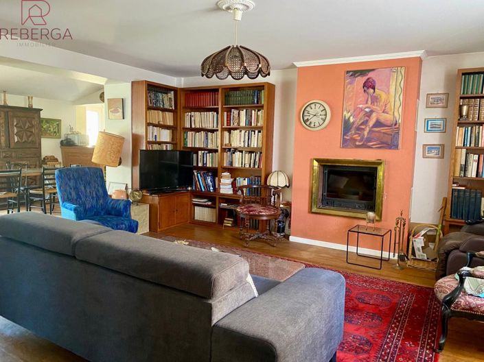 Image No.2-3 Bed House for sale