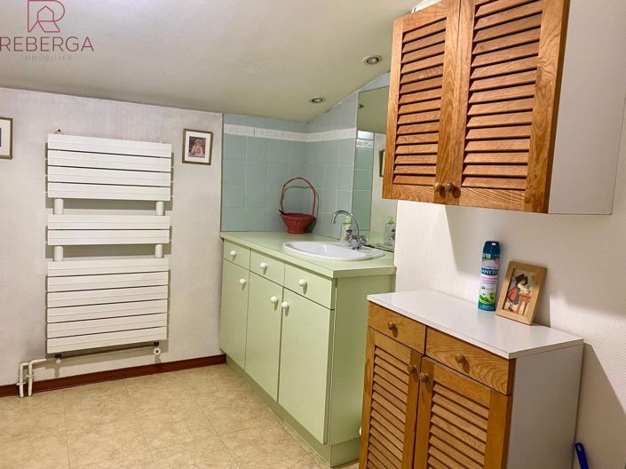 Image No.20-3 Bed House for sale