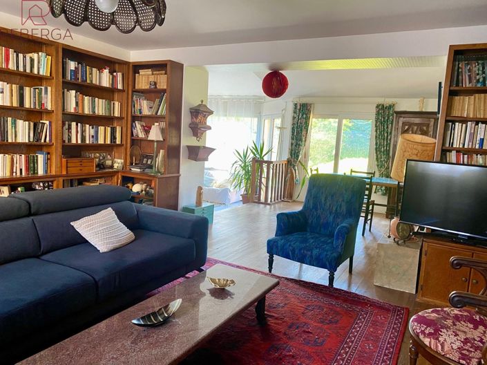 Image No.3-3 Bed House for sale