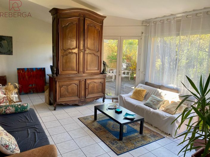 Image No.5-3 Bed House for sale