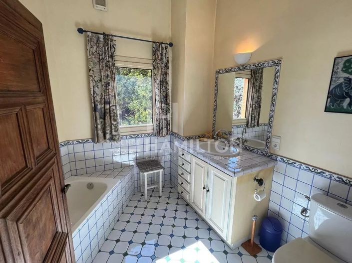 Image No.7-House for sale