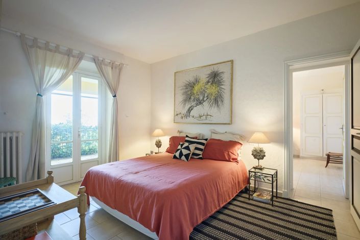 Image No.11-13 Bed House for sale