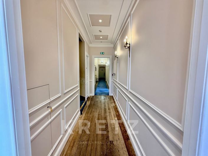 Image No.12-16 Bed Property for sale