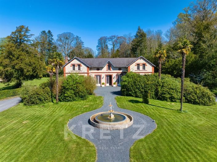 Image No.20-16 Bed Property for sale