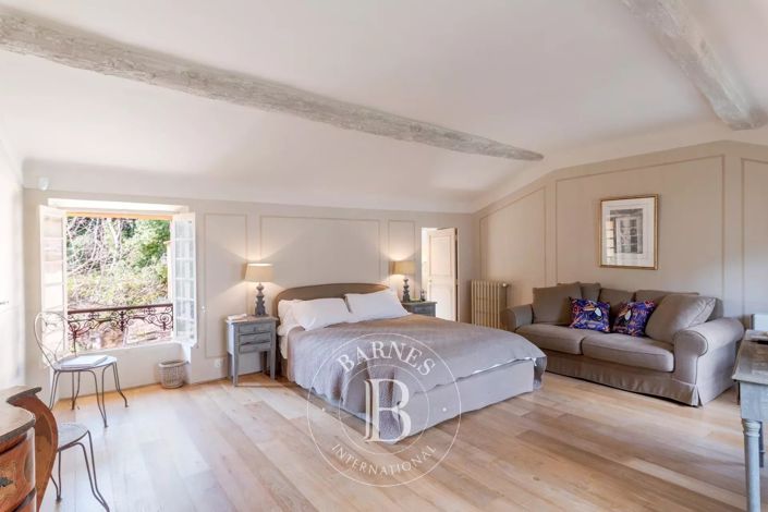 Image No.11-4 Bed House for sale