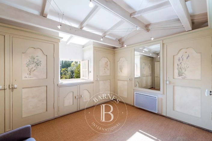 Image No.13-3 Bed House for sale