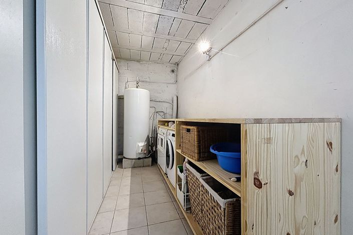 Image No.14-5 Bed House for sale