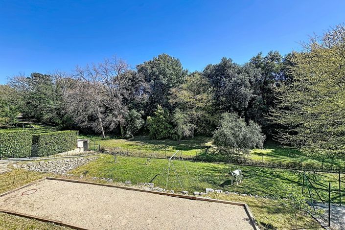 Image No.6-5 Bed House for sale