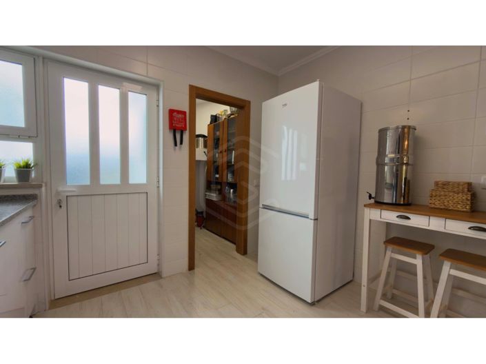 Image No.12-3 Bed House for sale