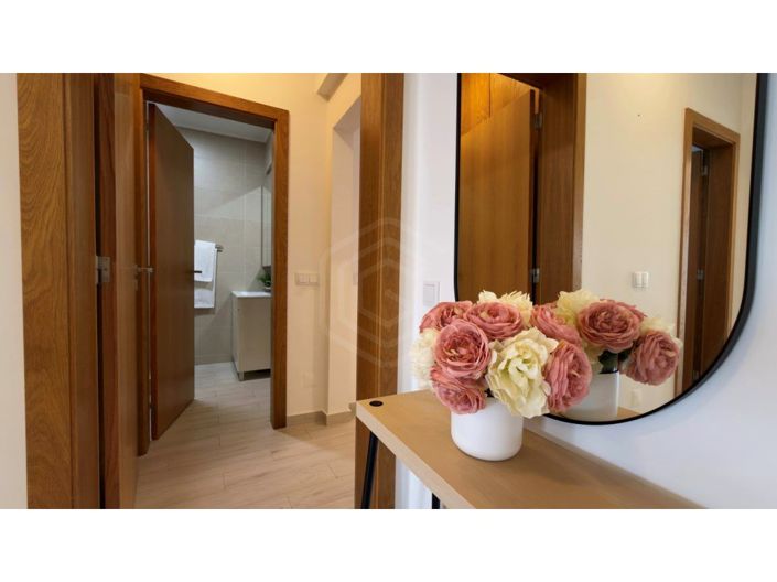 Image No.19-3 Bed House for sale