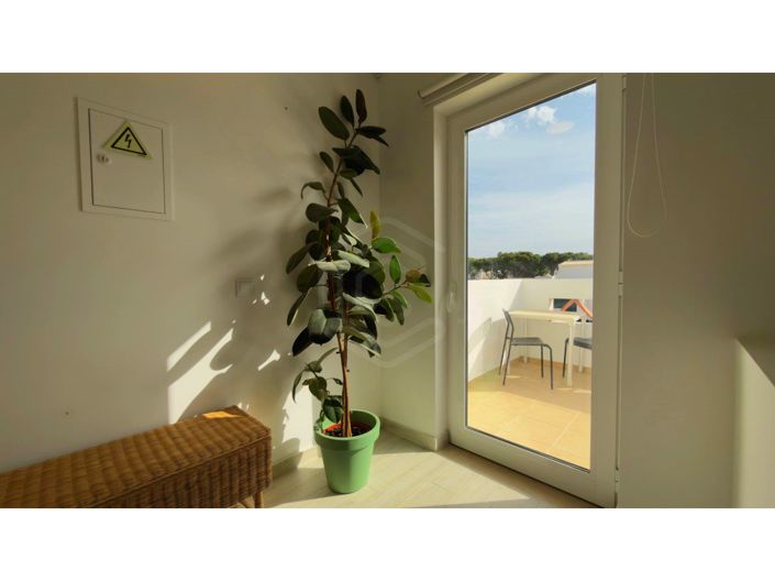 Image No.26-3 Bed House for sale