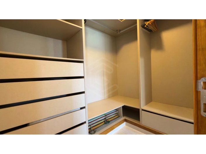 Image No.32-3 Bed House for sale