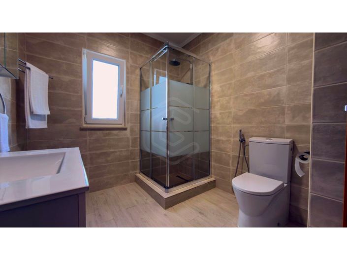 Image No.37-3 Bed House for sale