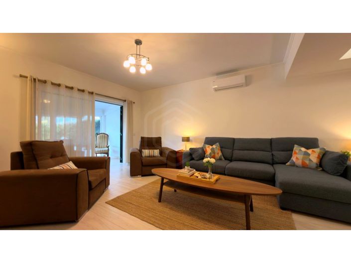 Image No.8-3 Bed House for sale