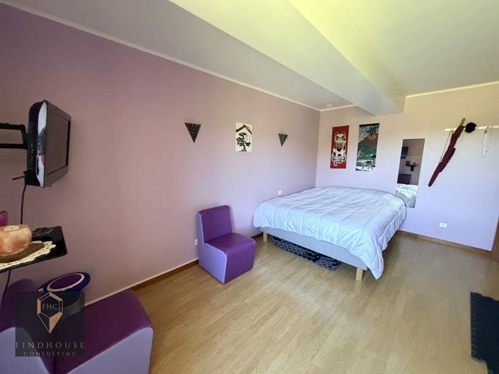 Image No.12-3 Bed House for sale