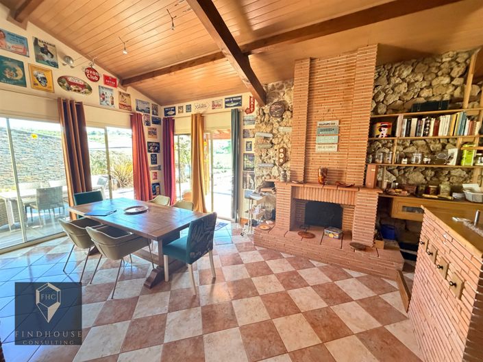 Image No.6-3 Bed House for sale