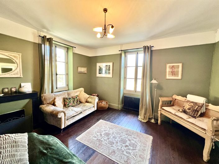 Image No.3-4 Bed House for sale