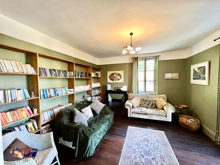 Image No.4-4 Bed House for sale