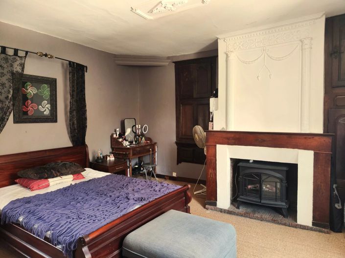 Image No.6-3 Bed House for sale