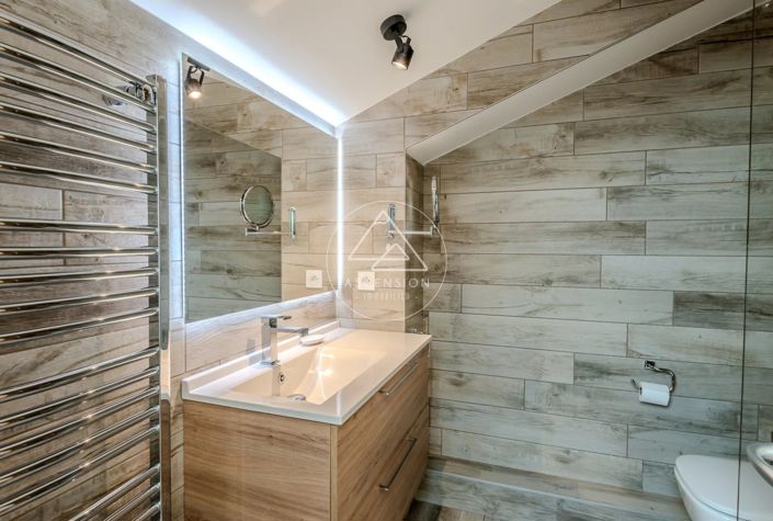 Image No.18-3 Bed Apartment for sale