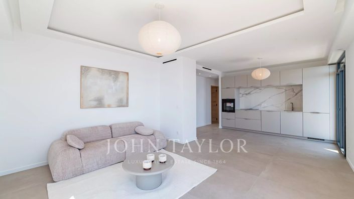 Image No.11-House for sale