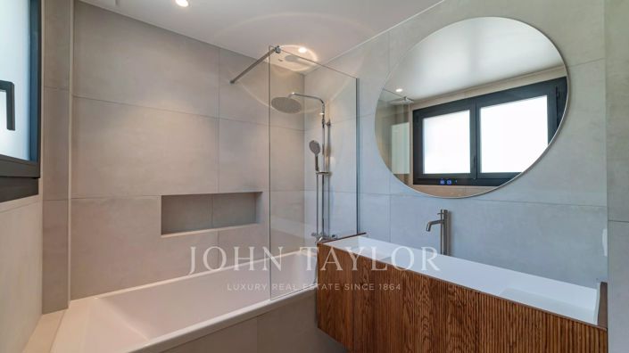 Image No.15-House for sale