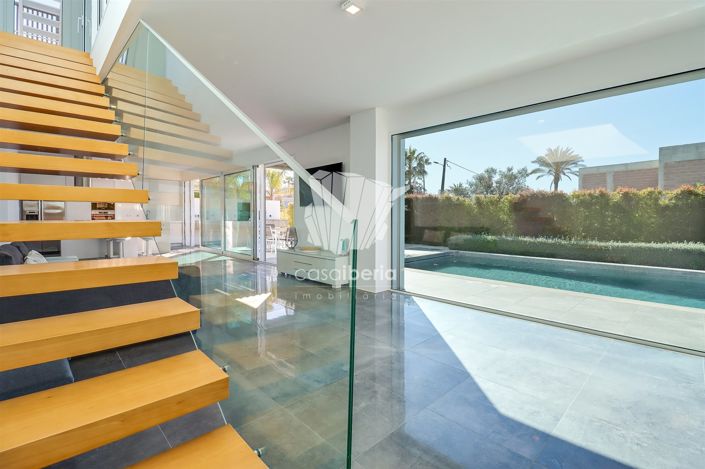 Image No.16-3 Bed House for sale