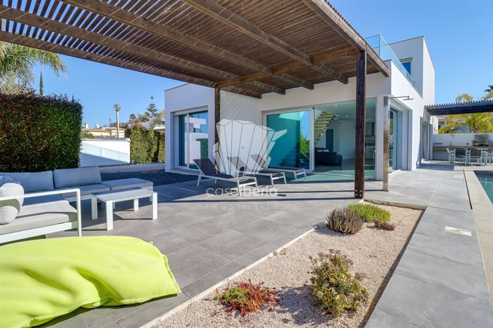 Image No.3-3 Bed House for sale