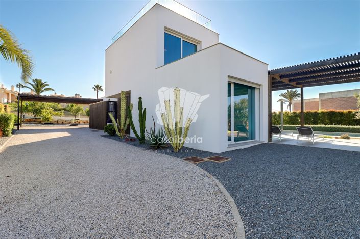 Image No.39-3 Bed House for sale