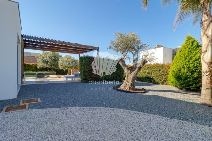 Image No.40-3 Bed House for sale