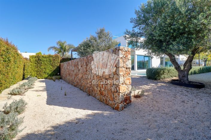 Image No.44-3 Bed House for sale