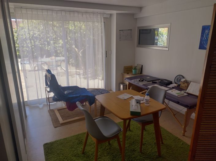 Image No.5-6 Bed House for sale