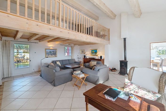 Image No.6-4 Bed House for sale