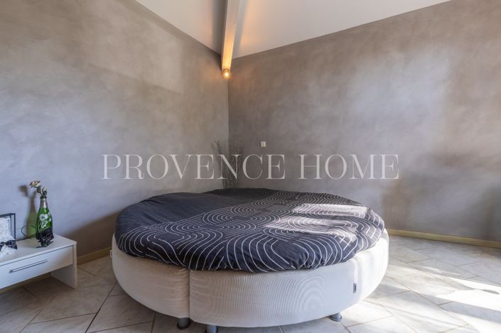 Image No.14-4 Bed House for sale