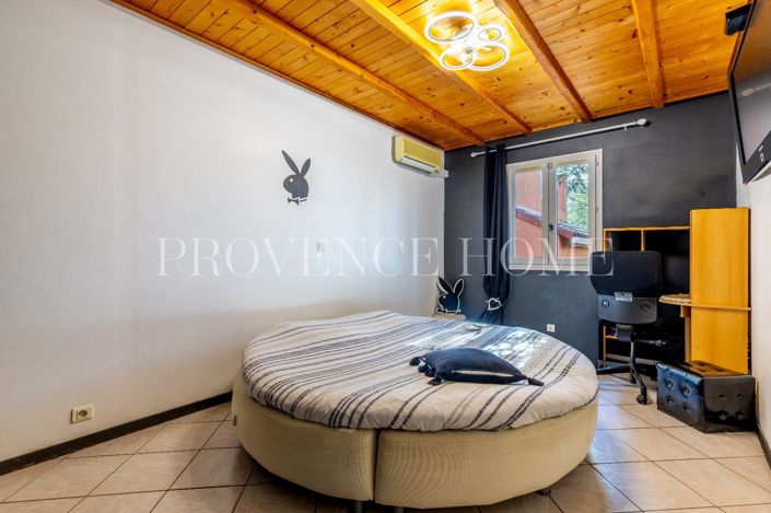 Image No.15-4 Bed House for sale