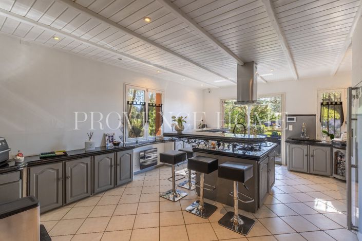 Image No.6-4 Bed House for sale