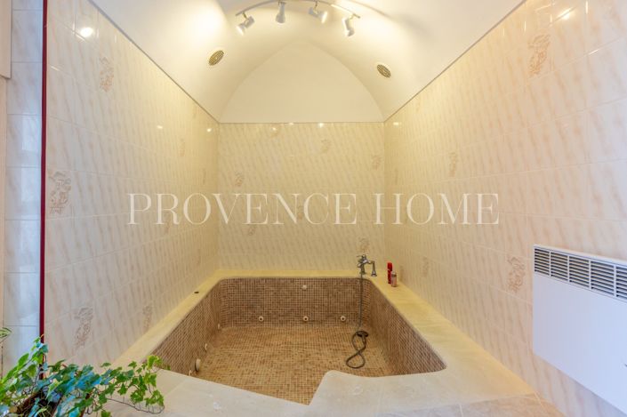 Image No.10-2 Bed House for sale