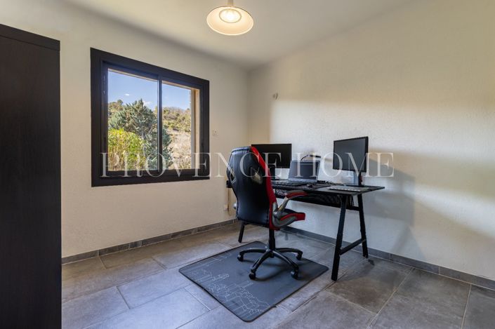 Image No.9-2 Bed House for sale