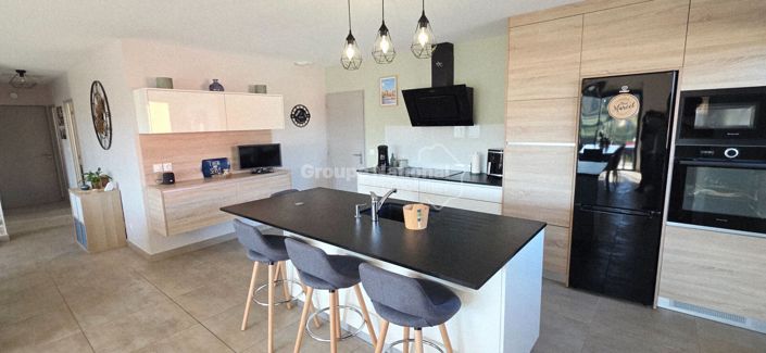 Image No.5-Maison de 2 chambres à vendre à Sabran